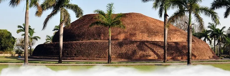 Ramabhar Stupa cremation site of Gautama Buddha in Kushinagara